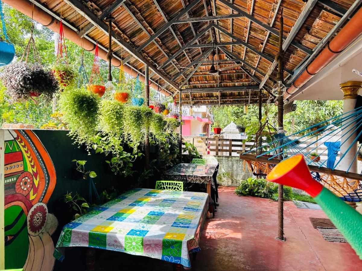 Marari Beach Cleetus Homestay มาราริคุลาม ภายนอก รูปภาพ