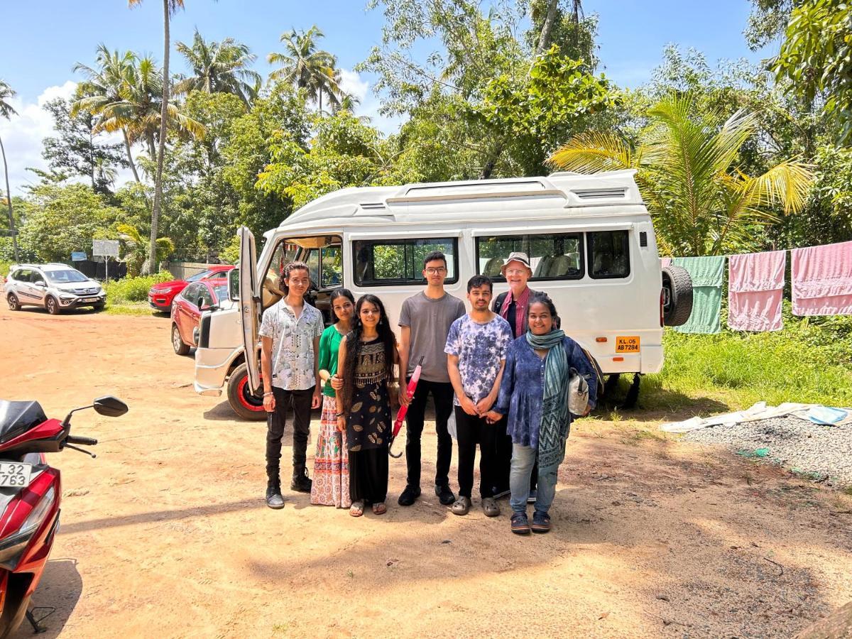 Marari Beach Cleetus Homestay มาราริคุลาม ภายนอก รูปภาพ